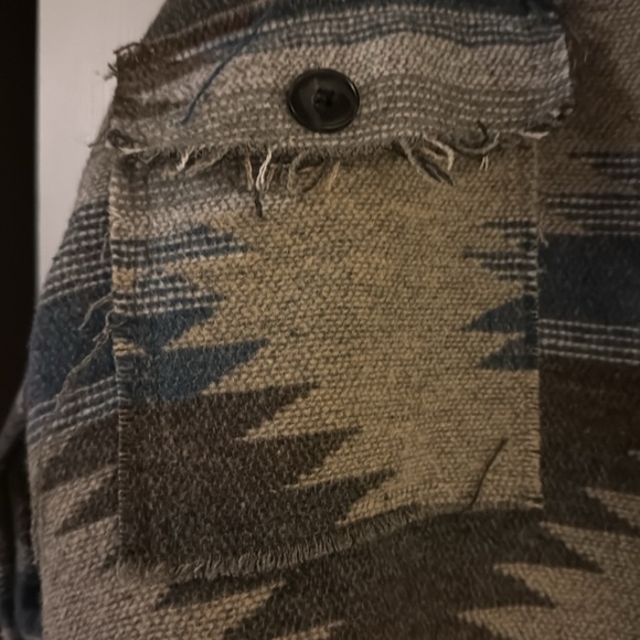 Women’s Aztec Shacket.  Size M - Picture 3 of 6